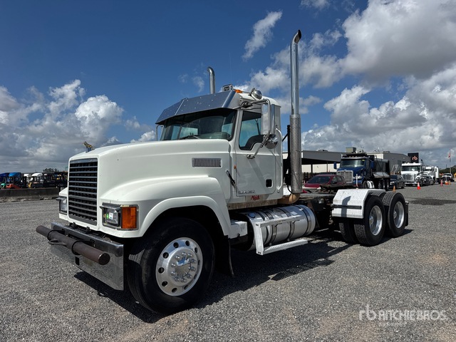 2014 Mack CHU613 6x4 T/A Day Cab Truck Tractor