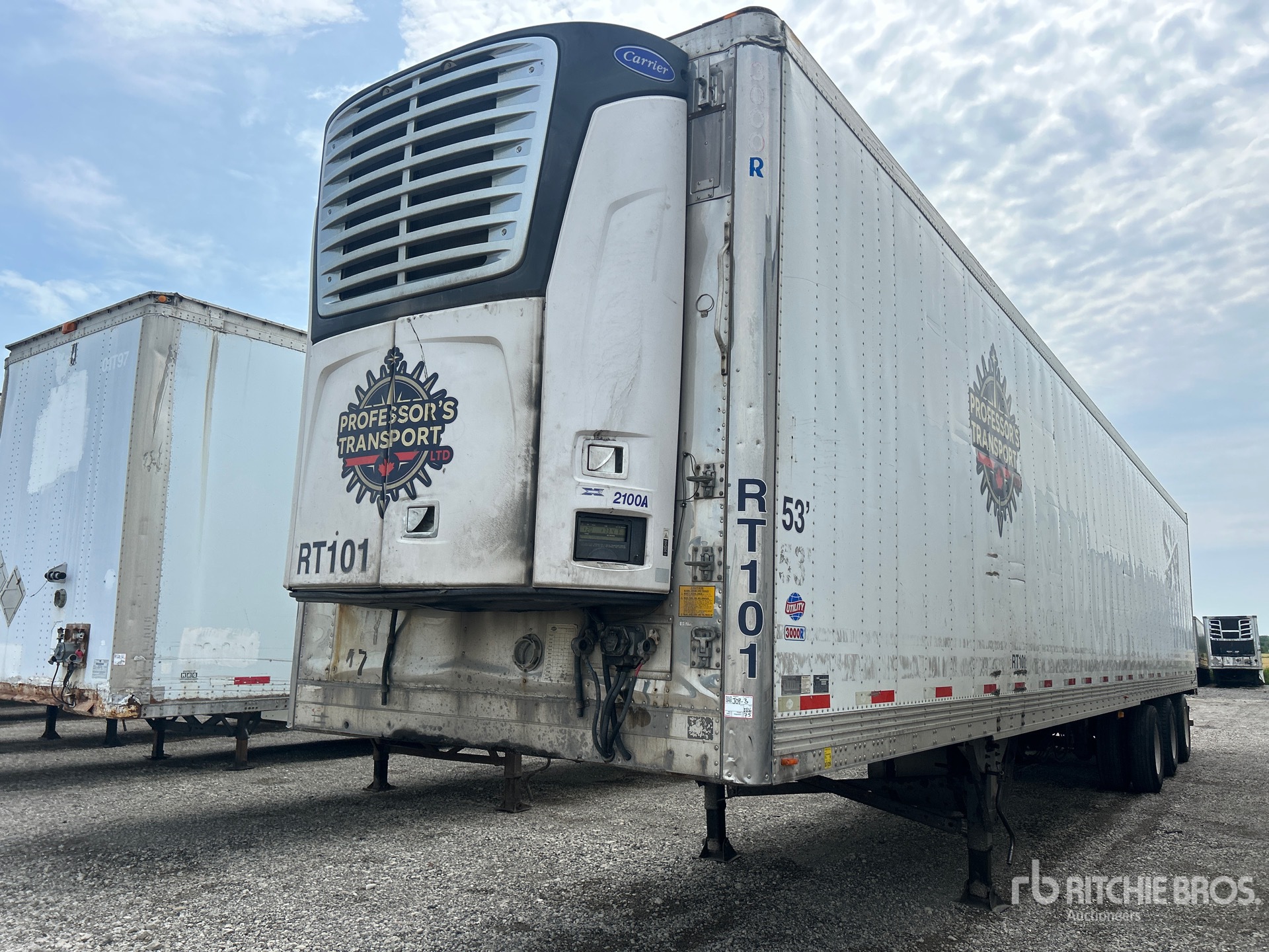 2010 Utility 53 ft x 102 in Tri/A Refrigerated Trailer