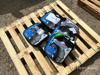 Quantity of (5) Auto-Trac Tire Chains (Used)