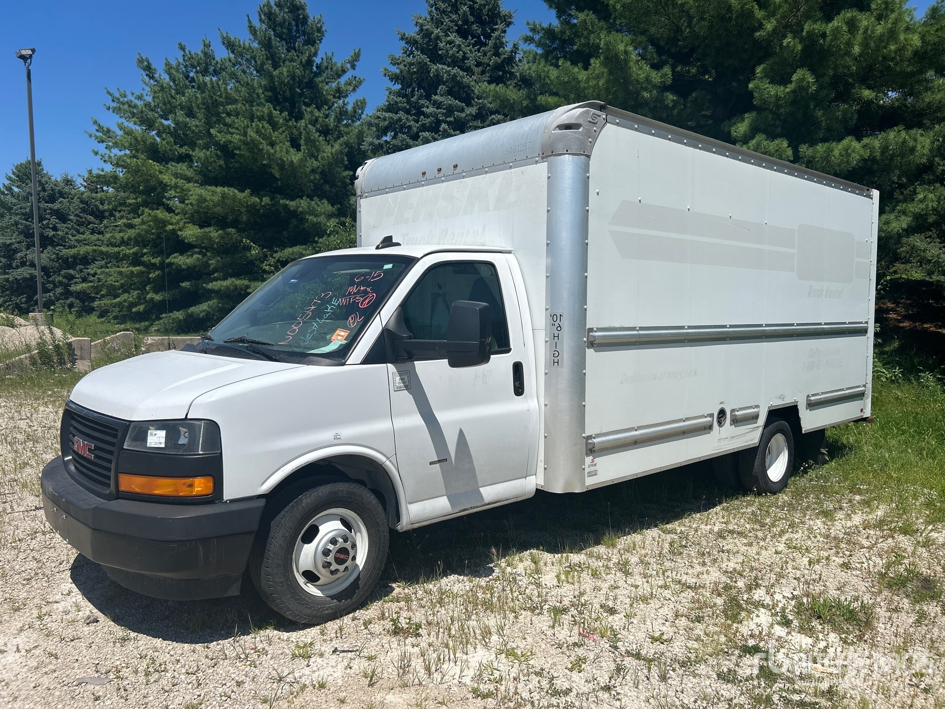 2019 GMC Savana G3500 4x2 Van Truck (Inoperable)
