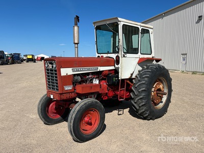 International 756 2WD Tractor