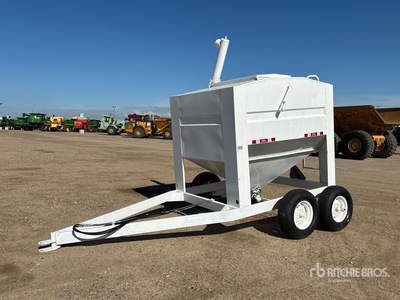 Ray's  100 bu Feed Wagon