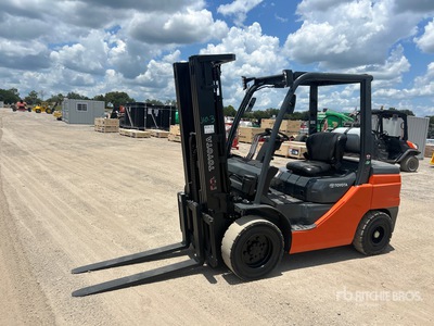 2020 Toyota 8FGU32 6500 lb Cushion Tire Chariot Élévateur