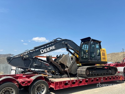 2018 John Deere 245G LC 油圧ショベル