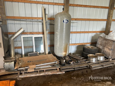 Water Tank, Window, Vents & Brackets, Tires & Rims Divers - Magasin, entrepôt, consommateur