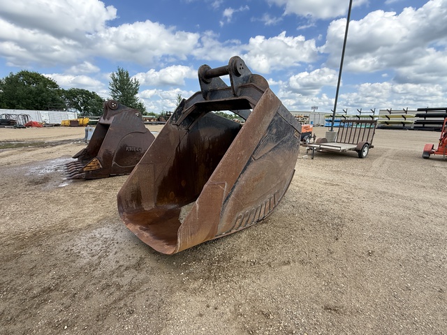 Empire 60 in Q/C Digging Excavator Bucket - Fits WB Hydraulic Quick Coupler
