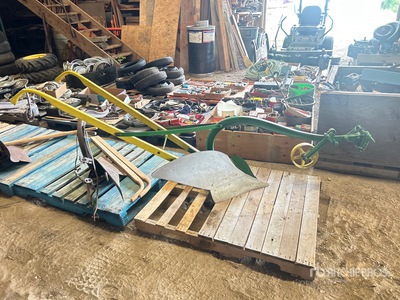 1 Bottom Antique Breaking Plow