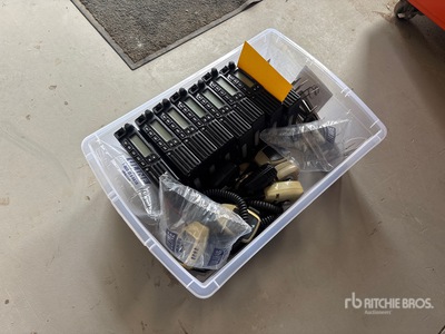 Quantity of (8) Vertex VX 4204-0-50 VHF 50 Watt أجهزة الراديو