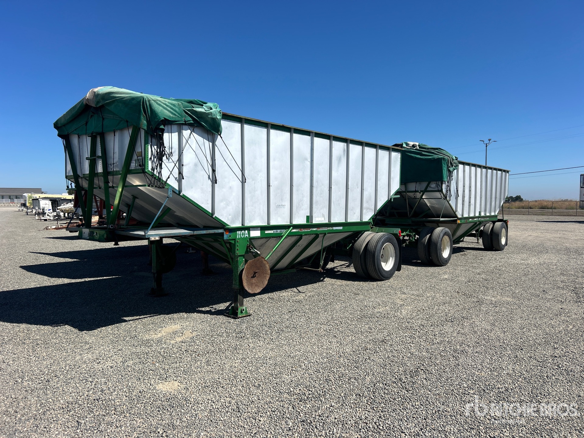 Spcns 20 ft S/A Grain Trailer