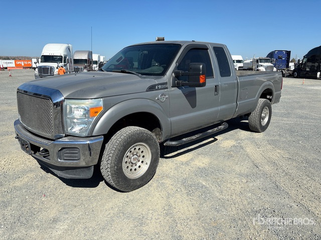 2016 Ford F-350 XL 4x4 Extended Cab Pickup