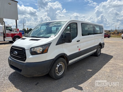 2018 Ford T-350 11 Passenger Van