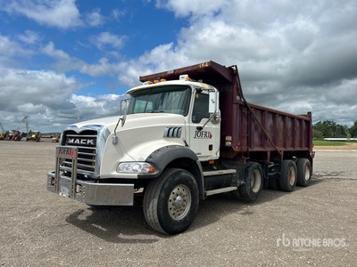 2007 Mack 700 8x4 Tri/A Dump Truck