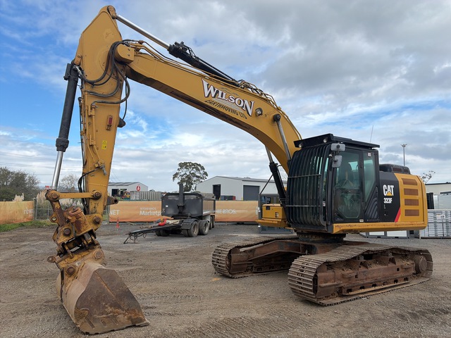 2016 Cat 323F L Tracked Excavator 2016 Cat 323F L Tracked Excavator