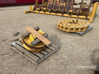 Quantity of Komatsu Undercarriage Components - Fits D85PX