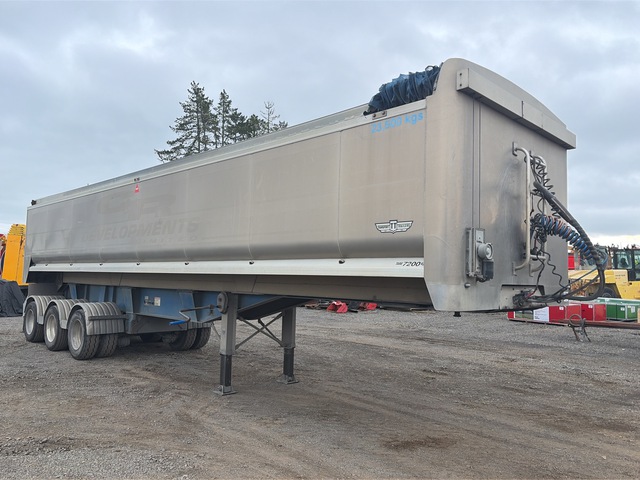 2010 Transport Trailers 10.1 m Tri/A Tipping Trailer 2010 Transport Trailers 10.1 m Tri/A Tipping Trailer