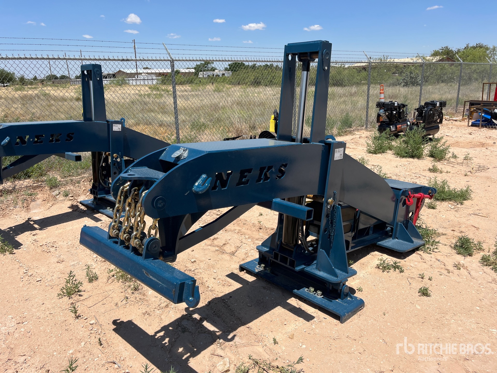 2026 Neks Fifth Wheel Wrecker Attachment
