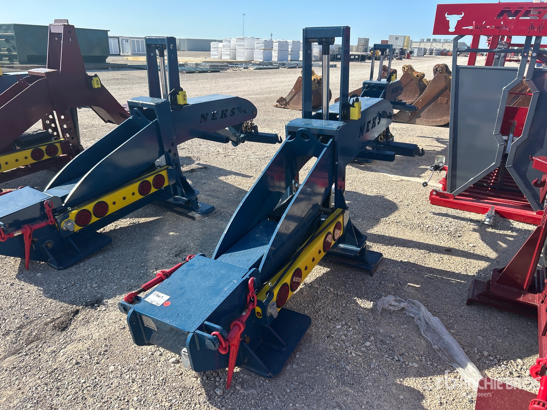 2026 Neks Hydraulic Fifth Wheel Wrecker Attachment (Unused)