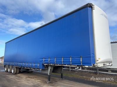 1998 Freighter 13.4 m Tri/A Step Deck Curtain Side Trailer