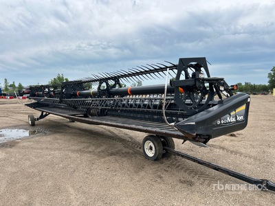 2010 MacDon D60-D 40 ft Draper Combine Header