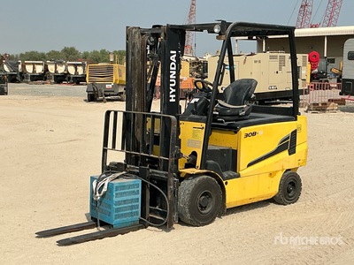 2017 Hyundai 30B-9 3 ton Electric Forklift