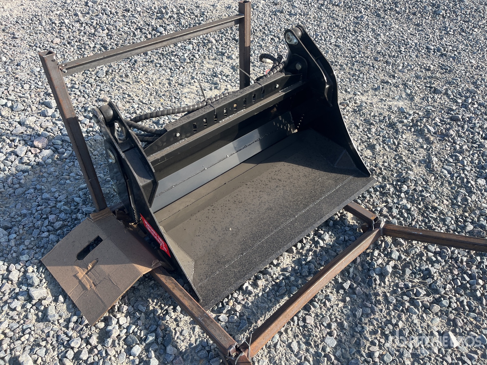 2026 GIYI XKH39 1000 mm Q/C Multi-Purpose Mini Skid Steer Bucket (Unused)