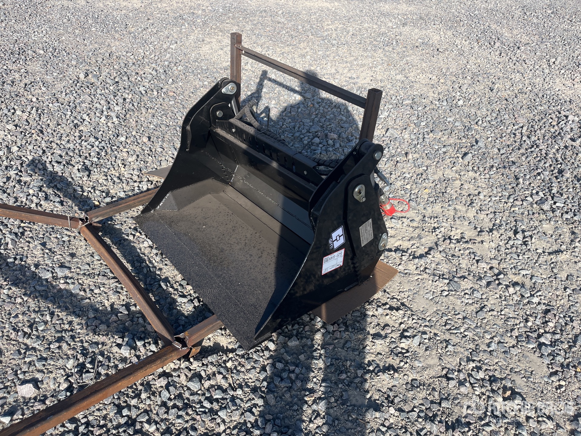 2026 GIYI GY-XKH39 1000 mm Q/C Multi-Purpose Mini Skid Steer 4 in 1 Bucket Skid Steer Bucket (Unused)