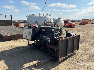 Lincoln SA300-TMD27 350 A Skid-Mounted Stick Engine Driven Welder