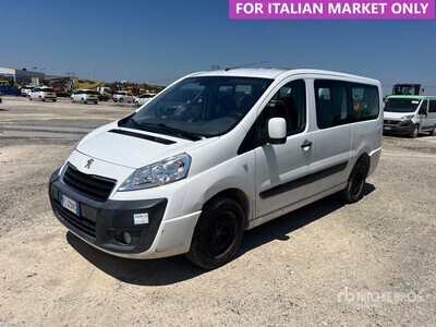 Peugeot Expert 9 Seats Bus