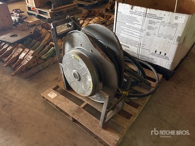 Hose reel and nozzle
