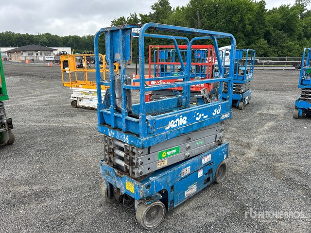 2017 Genie GS-1930 Electric Scissor Lift