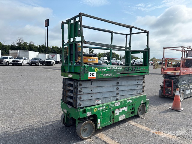 2015 Genie GS3232 Electric Scissor Lift