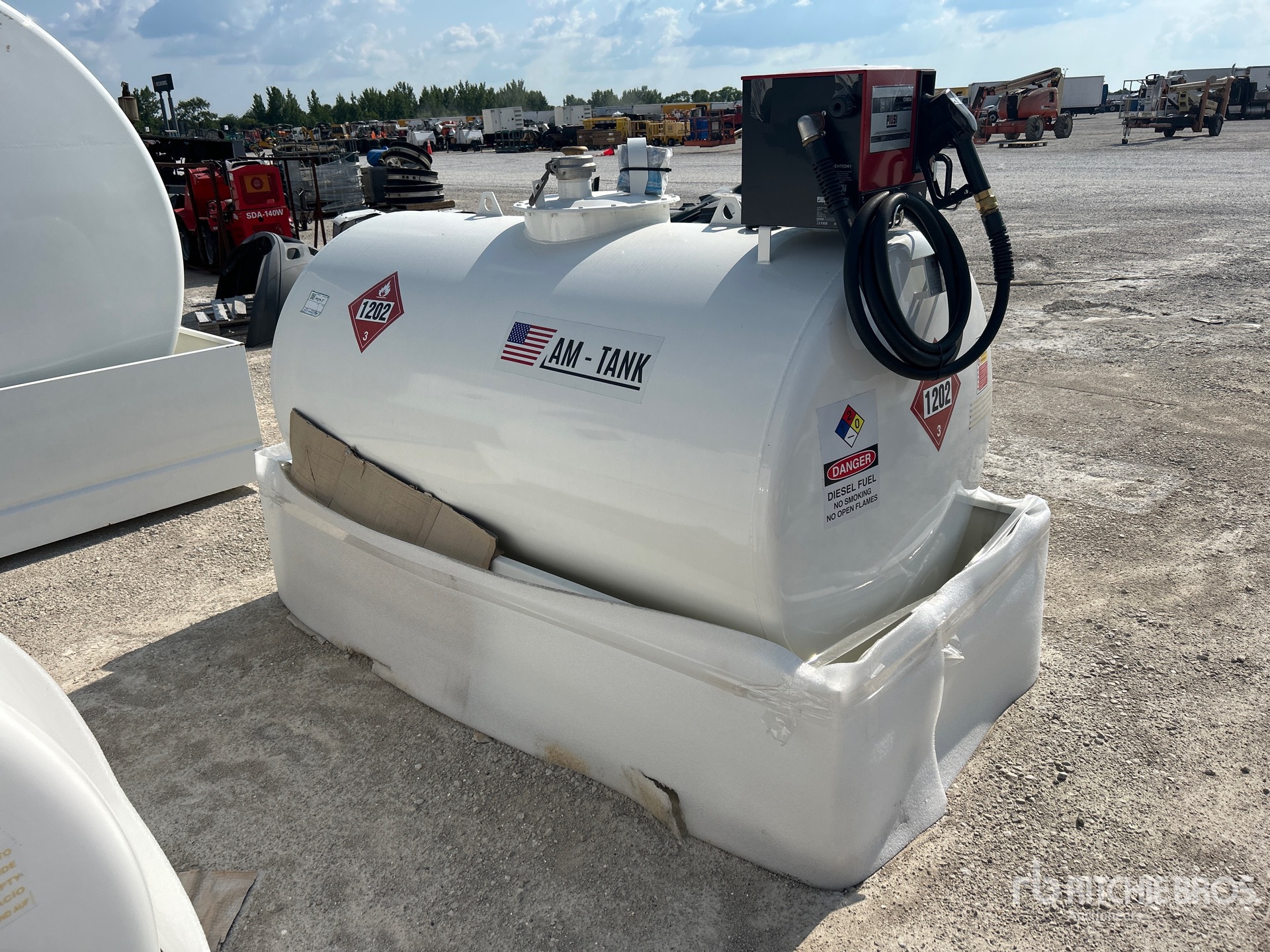 2026 AM Tank 555 gal Skid Mounted Steel Diesel Storage and Dispensing Tank (Unused)