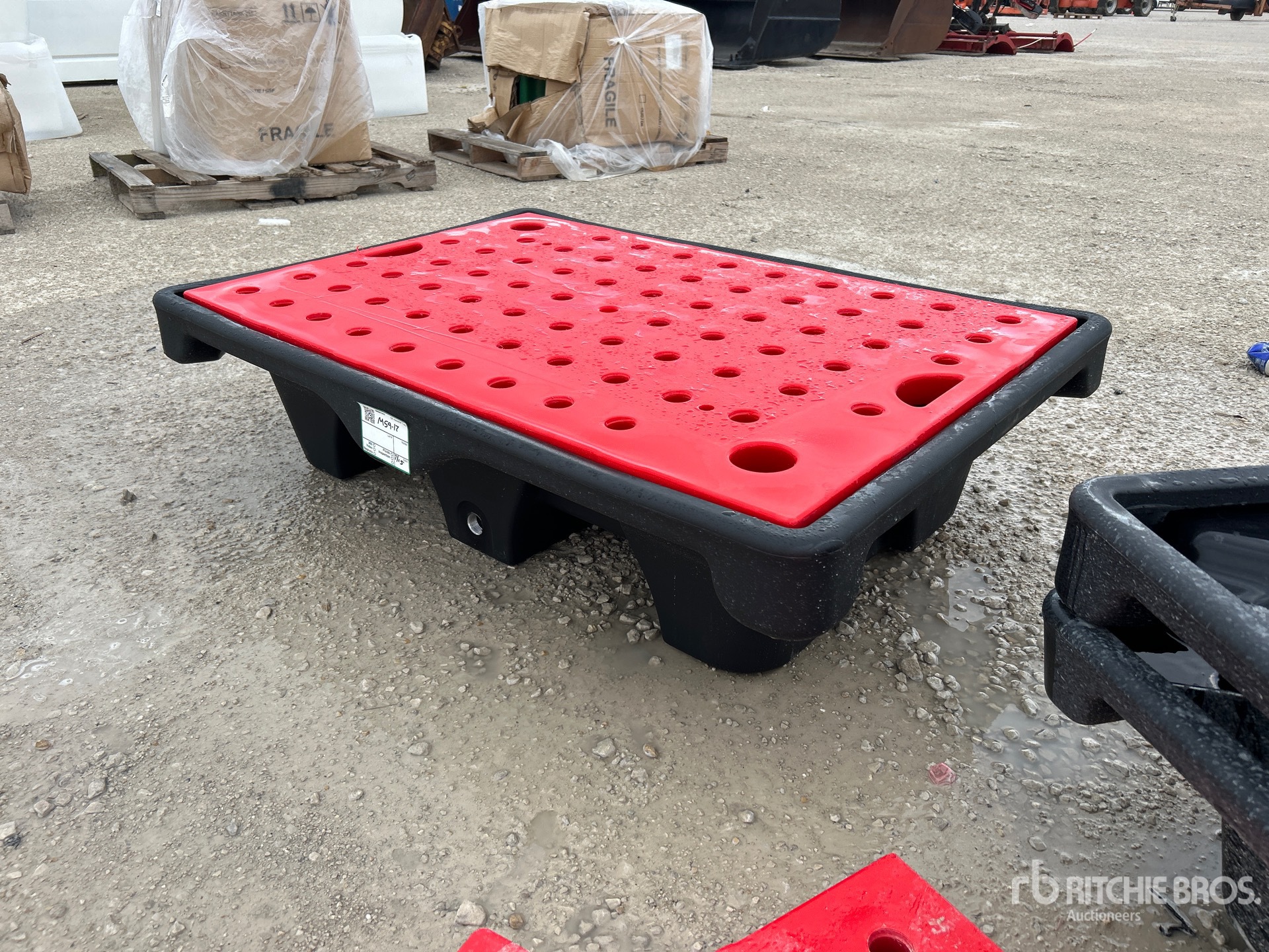 2026 AM Tank 32 gal Spill Containment Tank (Unused)