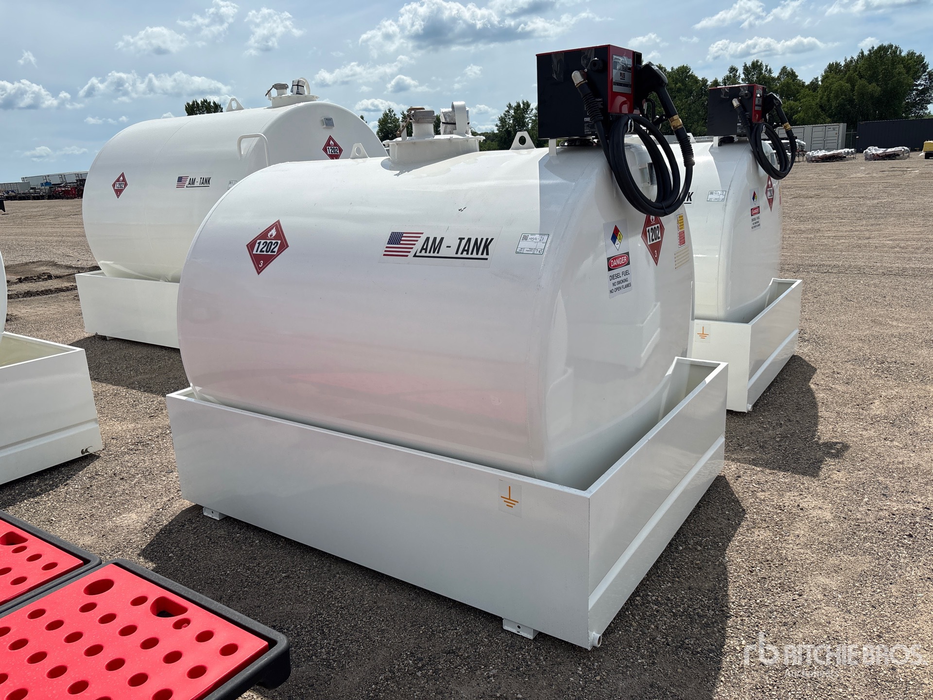 2026 AM Tank 1050 gal Skid Mounted Steel Diesel Tank (Unused)