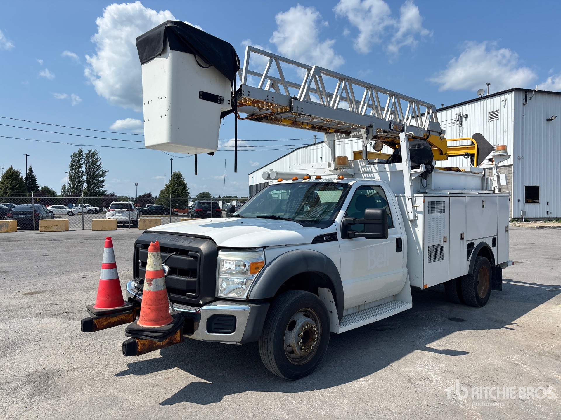 2011 RH RHL37 31 ft on 2011 Ford F-450 XL 4x2 Van Mounted Aerial Lift