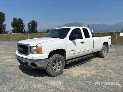 2011 GMC Sierra 1500 4x4 Extended Cab Pickup
