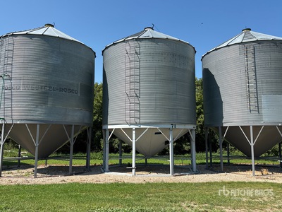 Westeel-Rosco +/- 4500 bu 6 Ring Hopper Grain Bin