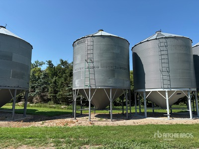 Westeel-Rosco +/- 4500 bu 6 Ring Hopper Grain Bin