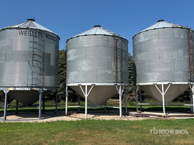 Westeel +/- 2000 bu 4 Ring Hopper Grain Bin