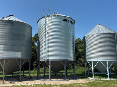 Westeel 1805 +/- 4900 bu 5 Ring Hopper Grain Bin