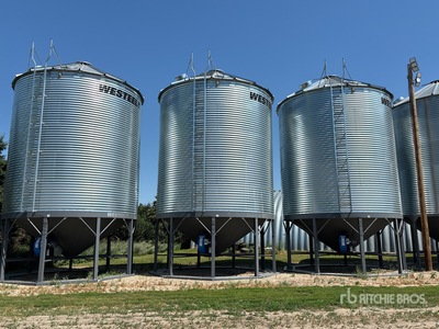 Westeel 1805 +/- 4900 bu 5 Ring Hopper Grain Bin