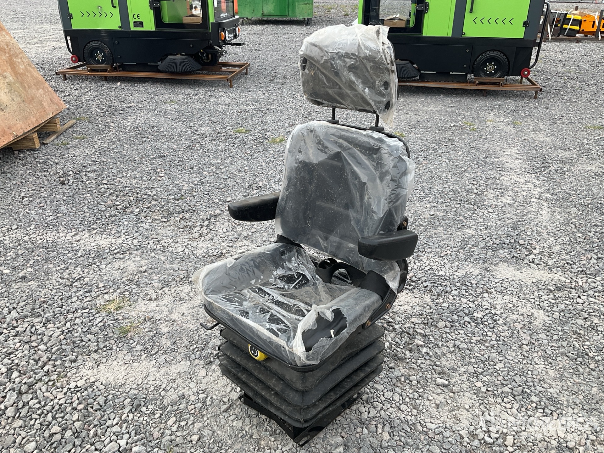 2026 SKLP Asiento de Operador para Excavadora (Sin Usar) / Excavator Suspension Seat (Unused)