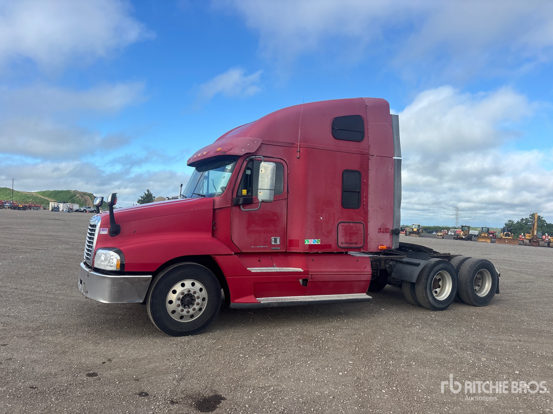 2007 Freightliner CST120 6x4 T/A Sleeper Truck Tractor