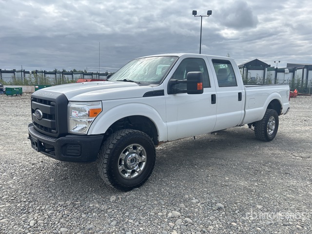 2015 Ford F-250 XL 4x4 Crew Cab Pickup
