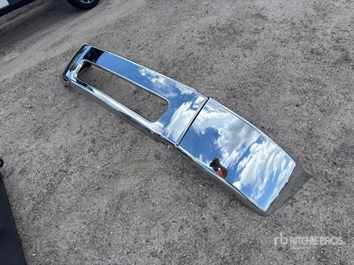 Freightliner 80 in Bumper