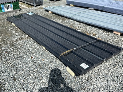 Quantity of (70) 3 ft x 12 ft Black Metal Roof Panel معدات بناء متنوعة (Unused)