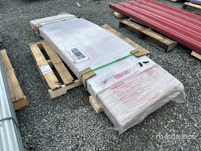 Quantity of (20) 27 in x 8 ft x 6 mm Multi-wall Polycarbonate Pane その他 - 店舗 & 倉庫 (Unused)