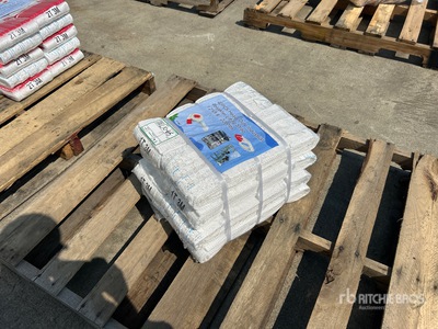 Quantity of (40) Heavy Duty Industrial Polyester Lifting Strap