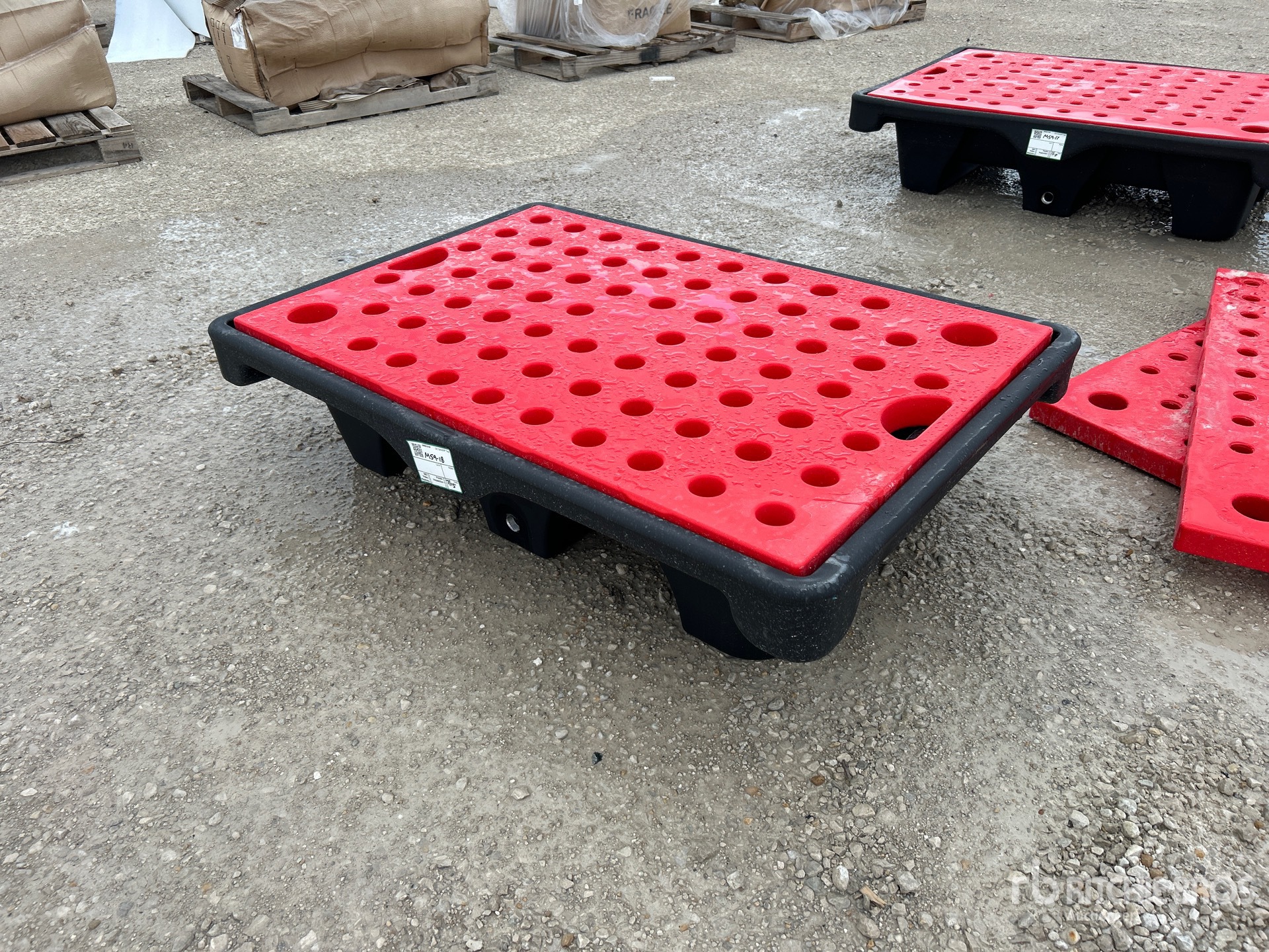 2026 AM Tank 32 gal Spill Containment Tank (Unused)