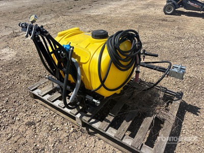 John Deere 13 ft 3 Point Hitch 60 Gal PTO Feldspritze